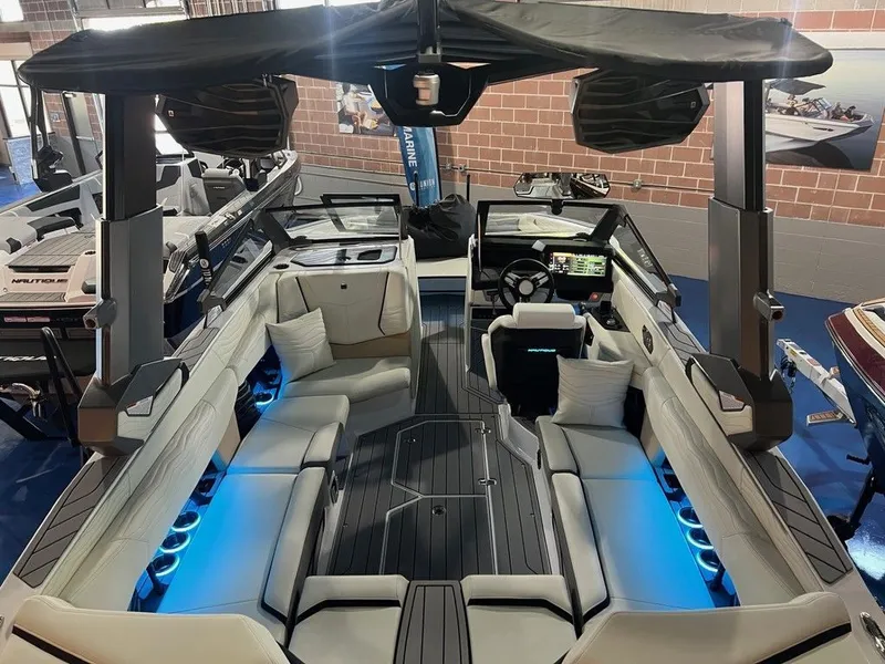 Slide: The Image of Nautique Super Air Nautique G23 2026 - 4