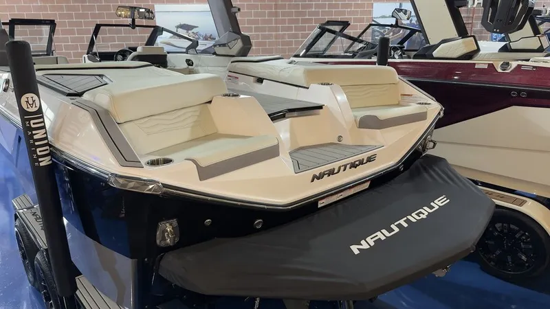 Slide: The Image of Nautique Super Air Nautique G23 2026 - 5