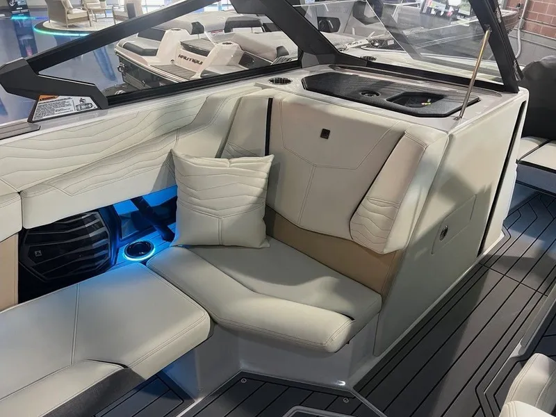 Slide: The Image of Nautique Super Air Nautique G23 2026 - 7