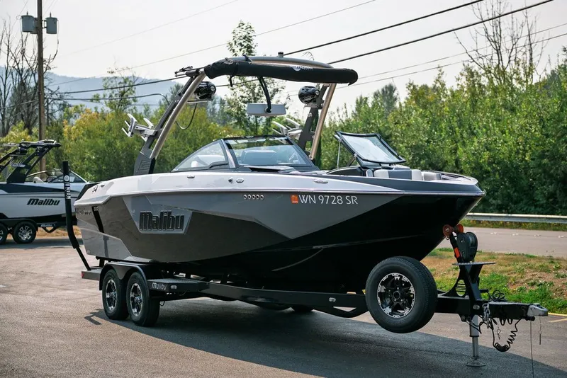 Slide: The Image of Malibu Wakesetter 25 LSV 2019 - 3
