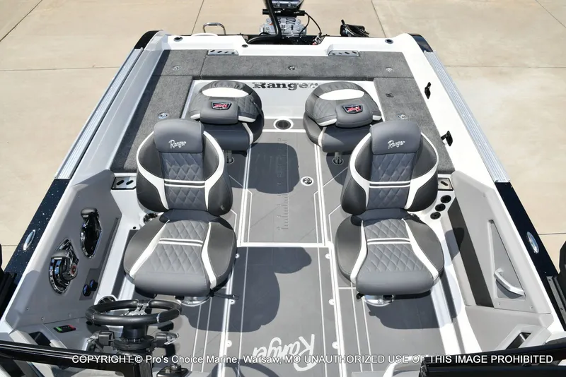 Slide: The Image of Ranger Boats 622FS Pro 2026 - 10