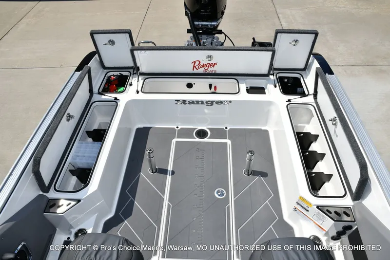 Slide: The Image of Ranger Boats 622FS Pro 2026 - 107