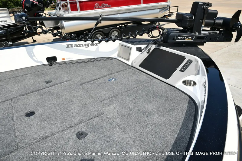 Slide: The Image of Ranger Boats 622FS Pro 2026 - 36