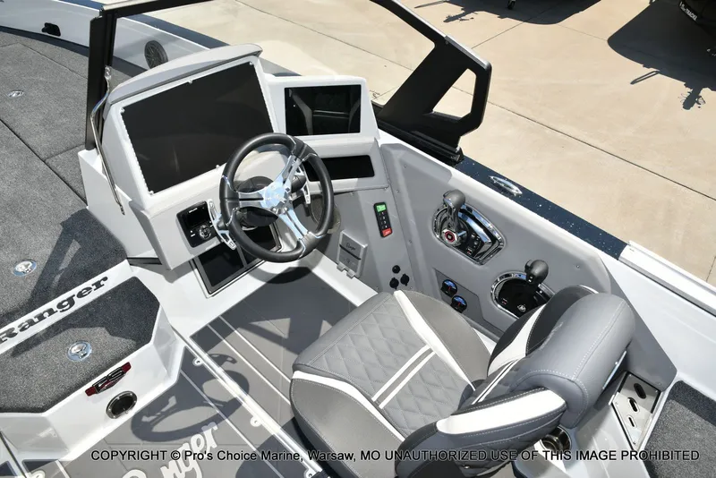 Slide: The Image of Ranger Boats 622FS Pro 2026 - 47