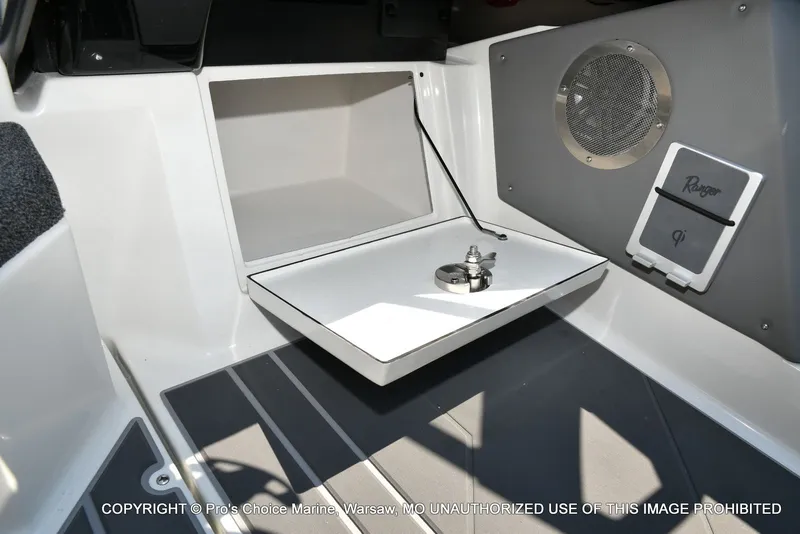 Slide: The Image of Ranger Boats 622FS Pro 2026 - 56