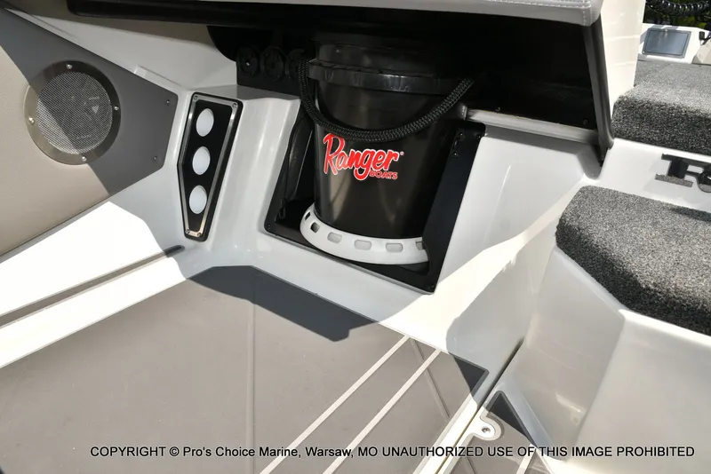 Slide: The Image of Ranger Boats 622FS Pro 2026 - 57