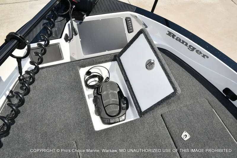 Slide: The Image of Ranger Boats 622FS Pro 2026 - 71
