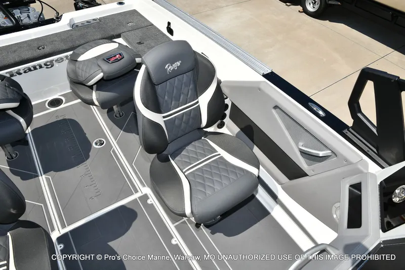 Slide: The Image of Ranger Boats 622FS Pro 2026 - 76