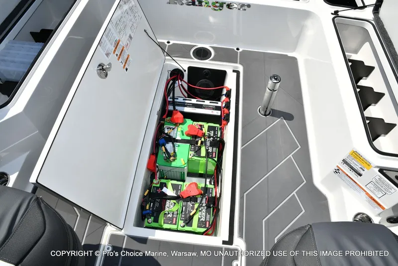 Slide: The Image of Ranger Boats 622FS Pro 2026 - 79