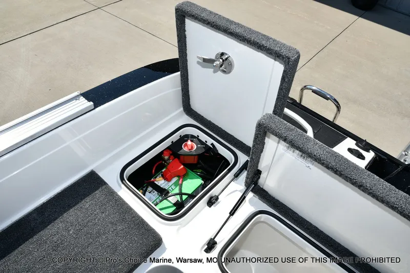 Slide: The Image of Ranger Boats 622FS Pro 2026 - 84