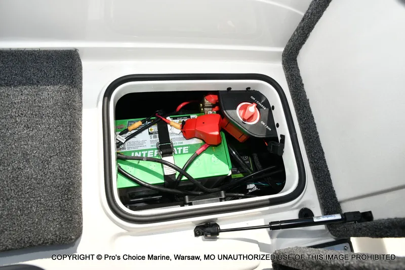 Slide: The Image of Ranger Boats 622FS Pro 2026 - 85