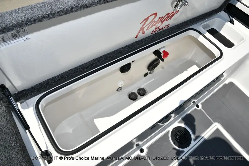 Slide: The Image of Ranger Boats 622FS Pro 2026 - 87