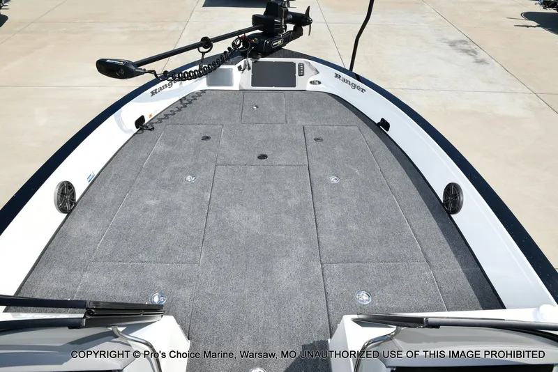 Slide: The Image of Ranger Boats 622FS Pro 2026 - 9