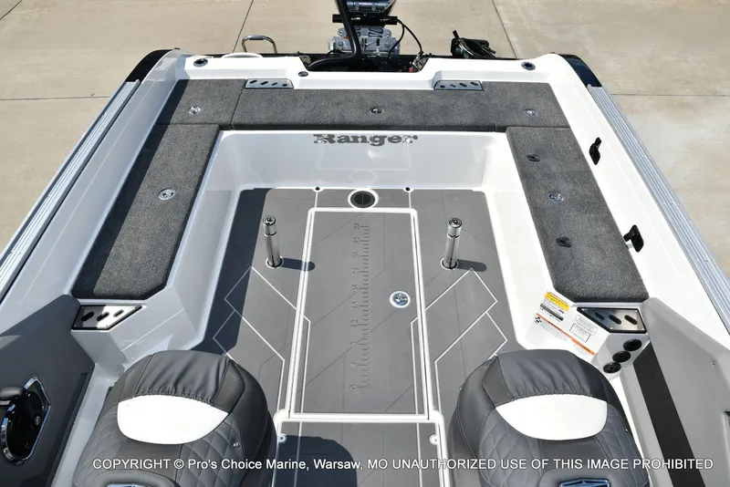 Slide: The Image of Ranger Boats 622FS Pro 2026 - 93