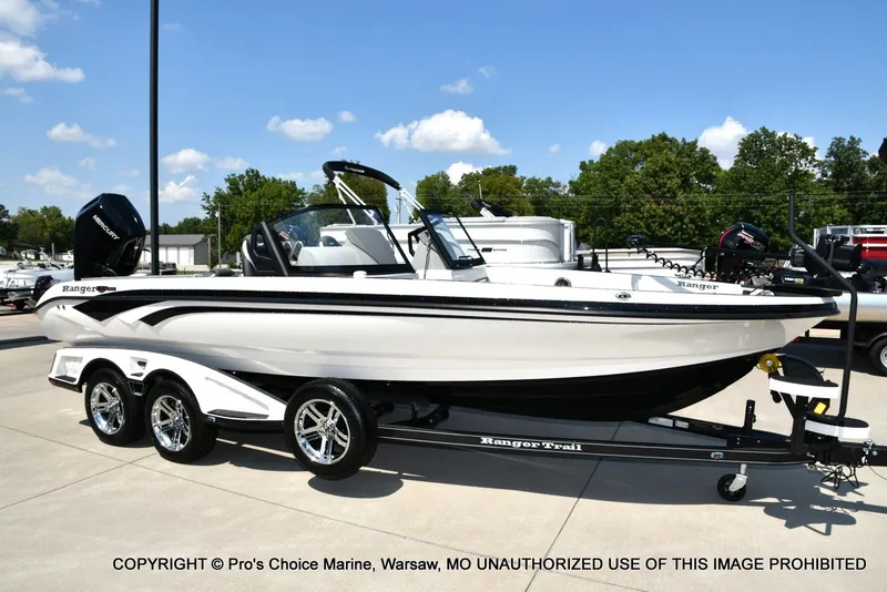 Slide: The Image of Ranger Boats 622FS Pro 2026 - 94
