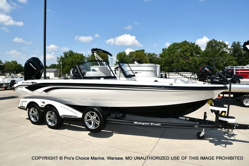 Slide: The Image of Ranger Boats 622FS Pro 2026 - 95