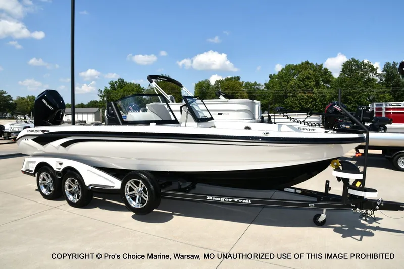 Slide: The Image of Ranger Boats 622FS Pro 2026 - 96