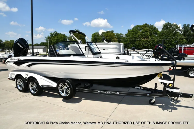 Slide: The Image of Ranger Boats 622FS Pro 2026 - 97