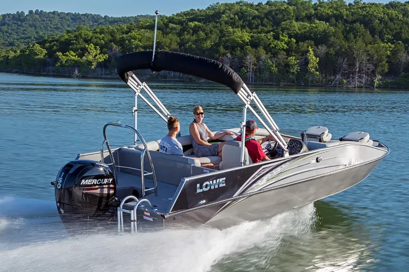 Slide: The Image of Lowe SD224 Sport Deck 2020 - 10