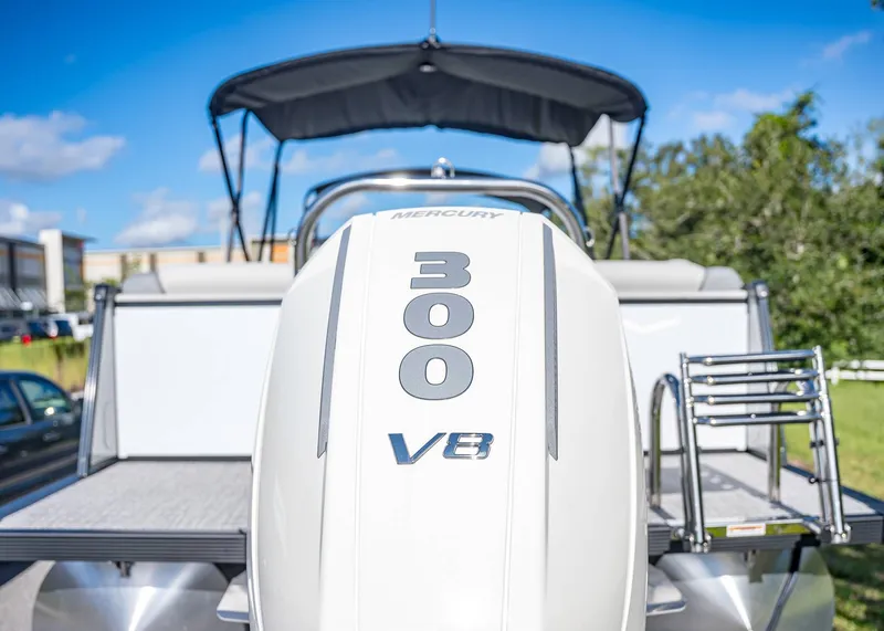 Slide: The Image of Tahoe Cascade 25 Quad Lounge 2025 - 7