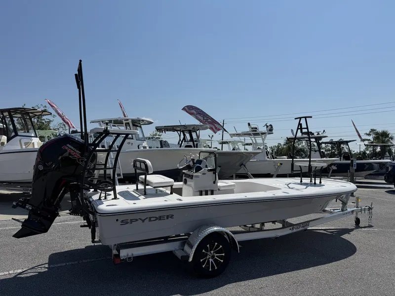 Slide: The Image of Spyder FX19 Vapor 2026 - 2