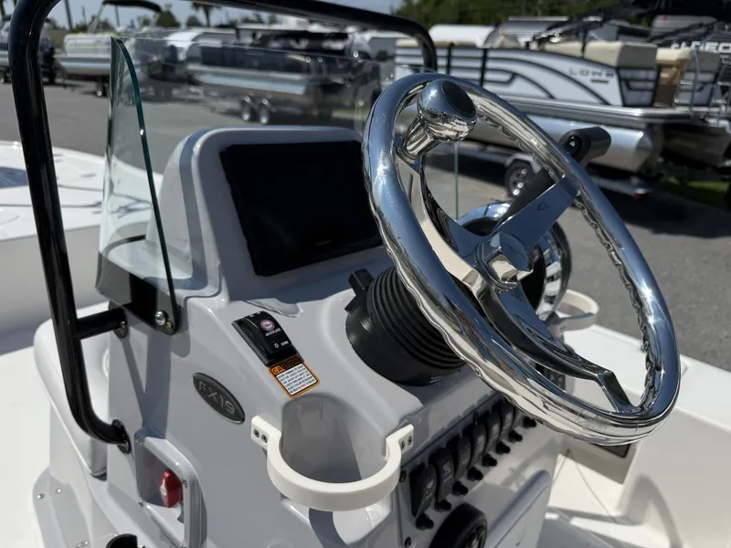 Slide: The Image of Spyder FX19 Vapor 2026 - 6