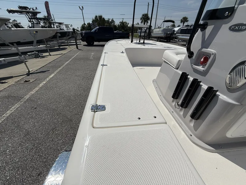 Slide: The Image of Spyder FX19 Vapor 2026 - 9