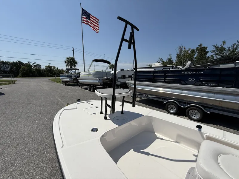 Slide: The Image of Spyder FX17 Flicker 2026 - 10