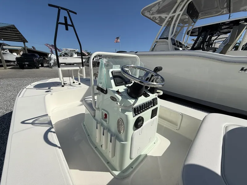 Slide: The Image of Spyder FX17 Flicker 2026 - 9