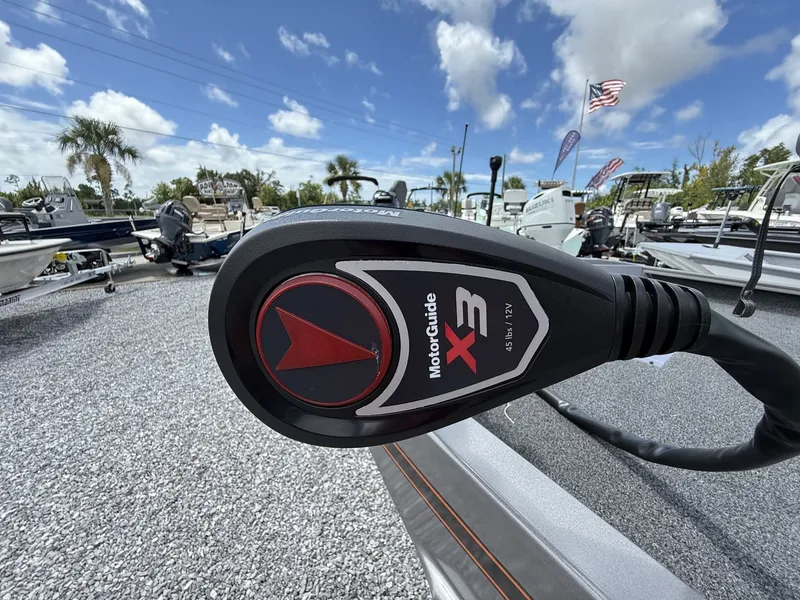 Slide: The Image of Lowe Legacy With 90hp 2025 - 6