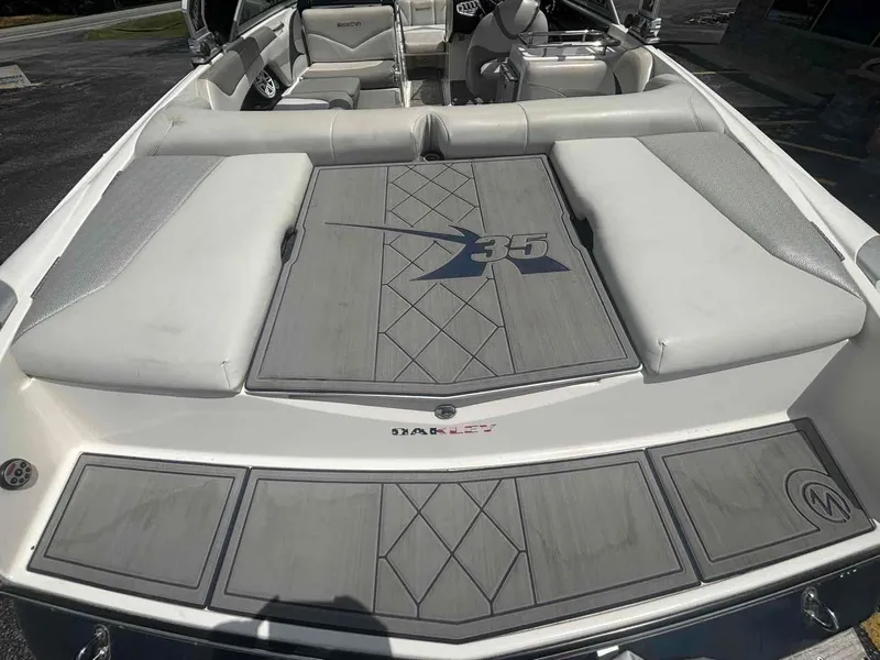 Slide: The Image of MasterCraft X-35 2008 - 8