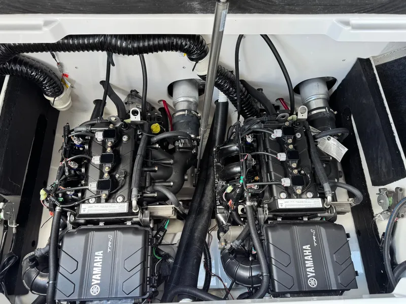 Slide: The Image of Yamaha AR220 2023 - 14