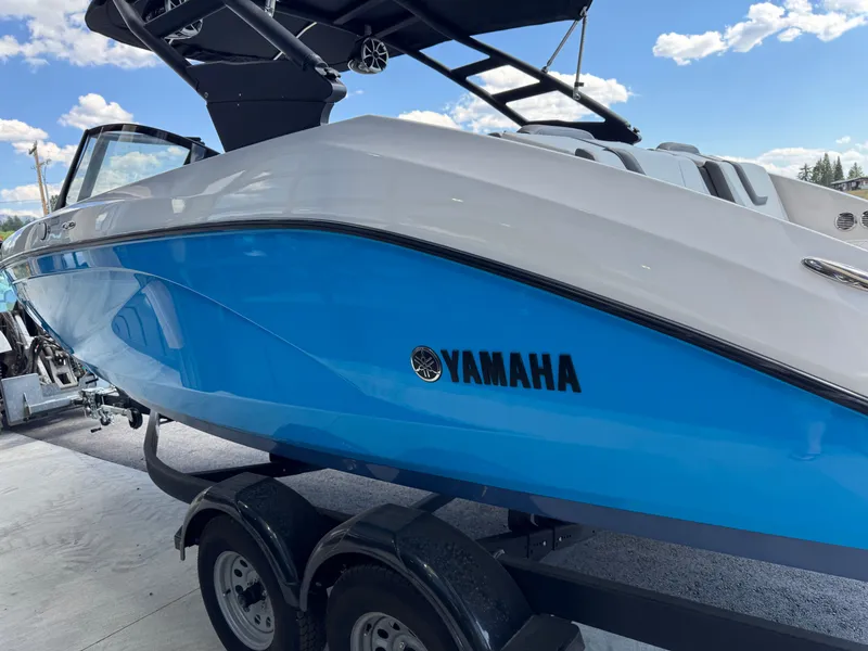 Slide: The Image of Yamaha AR220 2023 - 5