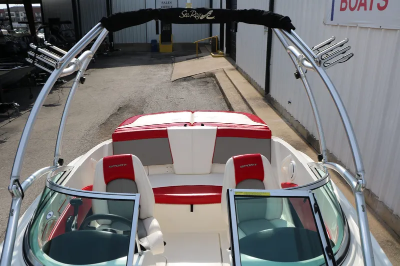 Slide: The Image of Sea Ray 185 Sport 2011 - 21