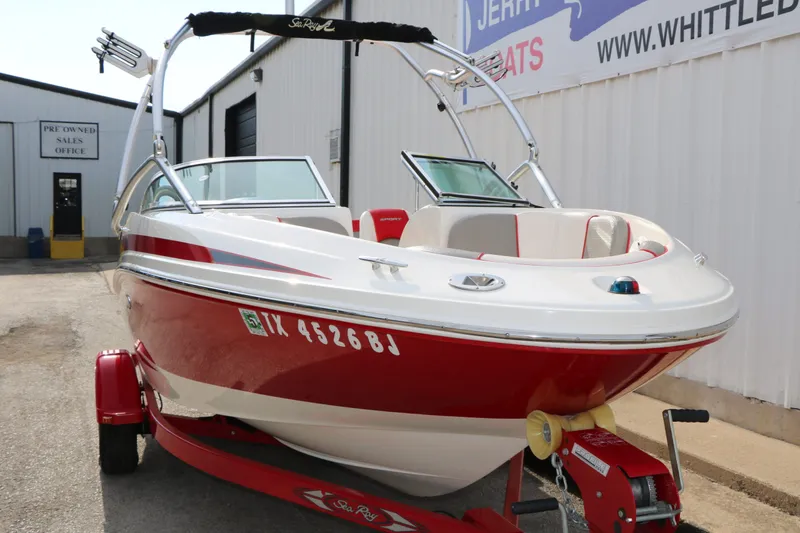 Slide: The Image of Sea Ray 185 Sport 2011 - 6