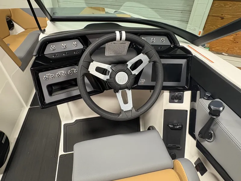 Slide: The Image of MasterCraft NXT24 2026 - 10