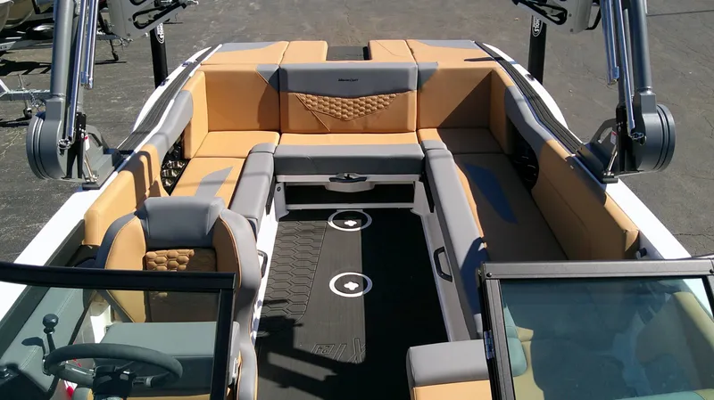 Slide: The Image of MasterCraft NXT24 2026 - 20