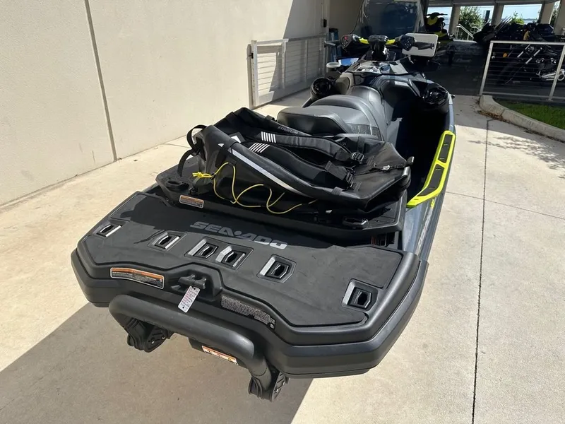 Slide: The Image of Sea-Doo Explorer Pro 230 2025 - 10