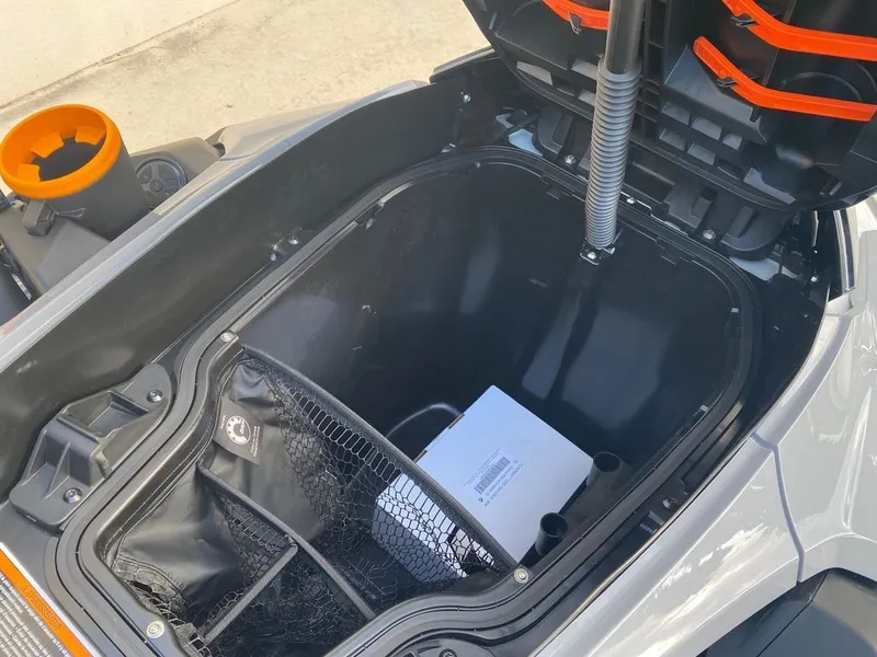 Slide: The Image of Sea-Doo FishPro Trophy 170 2025 - 12