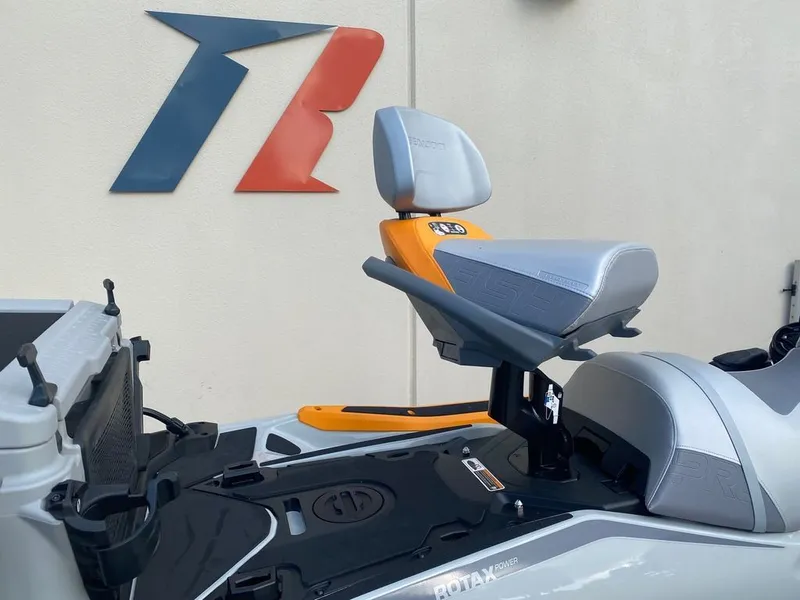 Slide: The Image of Sea-Doo FishPro Trophy 170 2025 - 13