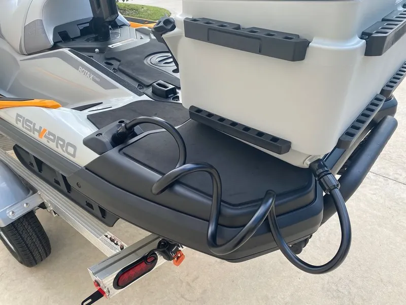 Slide: The Image of Sea-Doo FishPro Trophy 170 2025 - 14