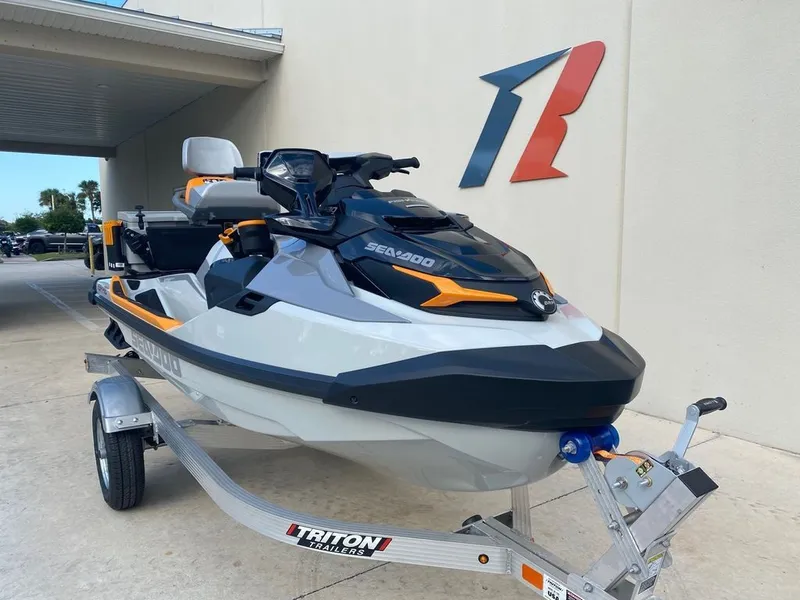 Slide: The Image of Sea-Doo FishPro Trophy 170 2025 - 2