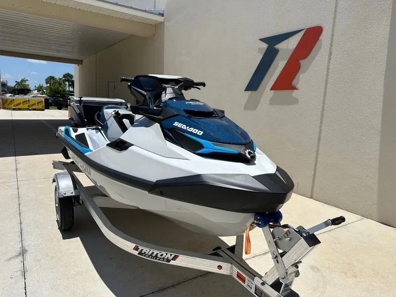 Slide: The Image of Sea-Doo FishPro™ Sport 170 BRP Premium Audio, iD 2025 - 2