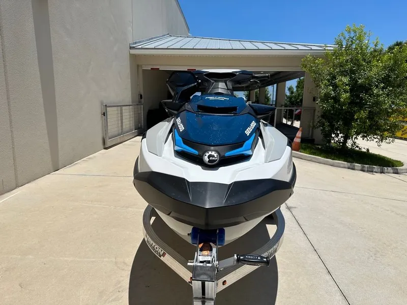 Slide: The Image of Sea-Doo FishPro™ Sport 170 BRP Premium Audio, iD 2025 - 4