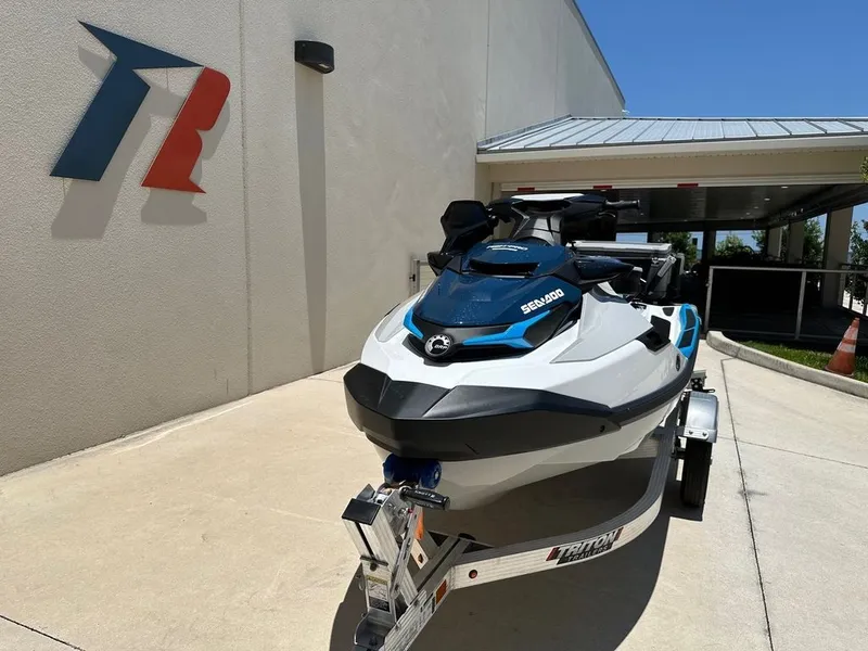 Slide: The Image of Sea-Doo FishPro™ Sport 170 BRP Premium Audio, iD 2025 - 5