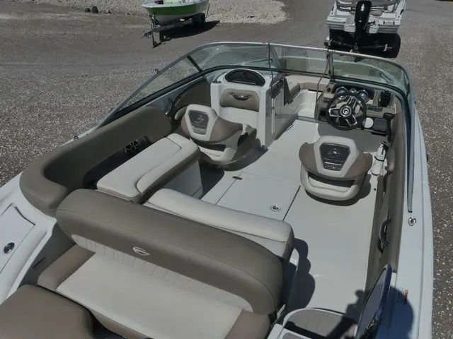 Slide: The Image of Crownline Boats Eclipse E215 XS 2023 - 22