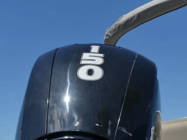 Slide: The Image of Crownline Boats Eclipse E215 XS 2023 - 10