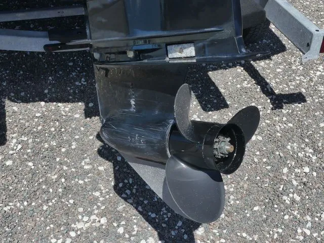 Slide: The Image of Crownline Boats Eclipse E215 XS 2023 - 12