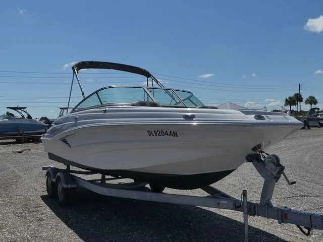 Slide: The Image of Crownline Boats Eclipse E215 XS 2023 - 3