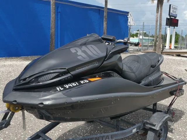 The Image of Kawasaki Jet Ski® Ultra® 310R 2015 - 1
